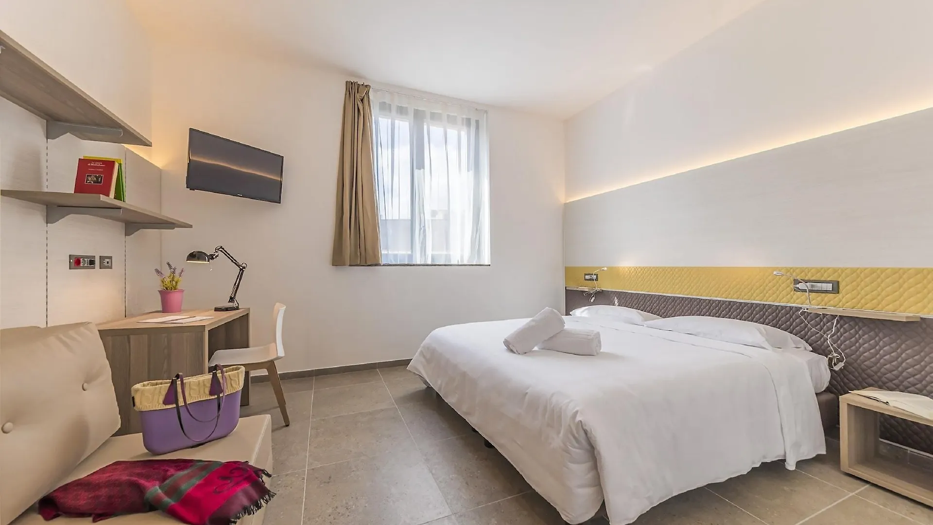 Camplus Palermo Normanni - Casa Per Ferie Italia