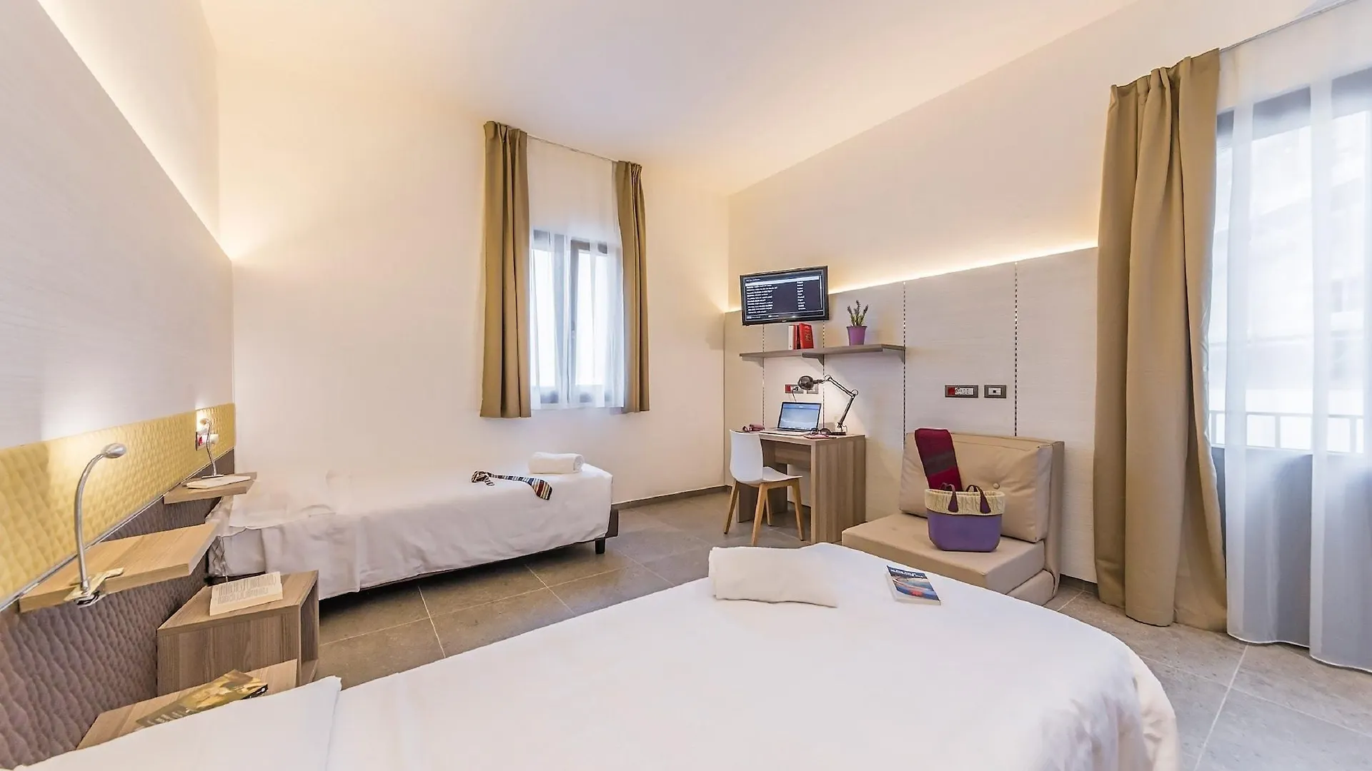 Camplus Palermo Normanni - Casa Per Ferie 3*,  Italien