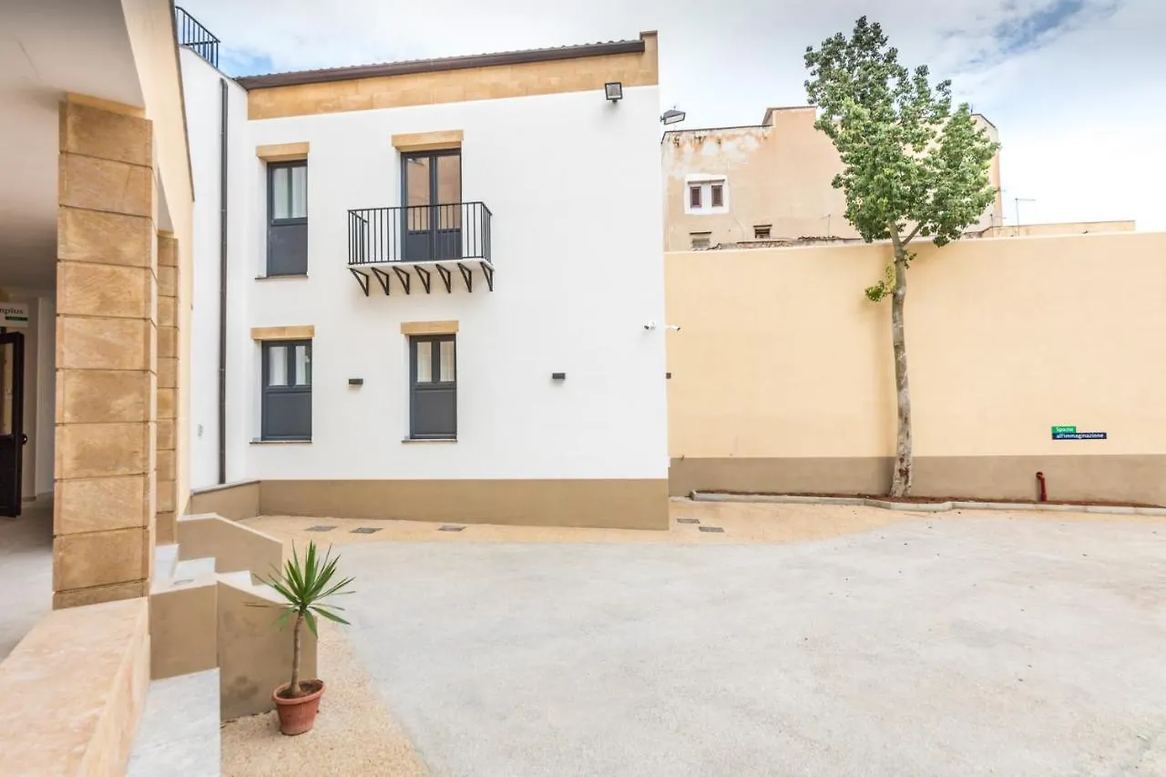 Hotel Camplus Palermo Normanni - Casa Per Ferie
