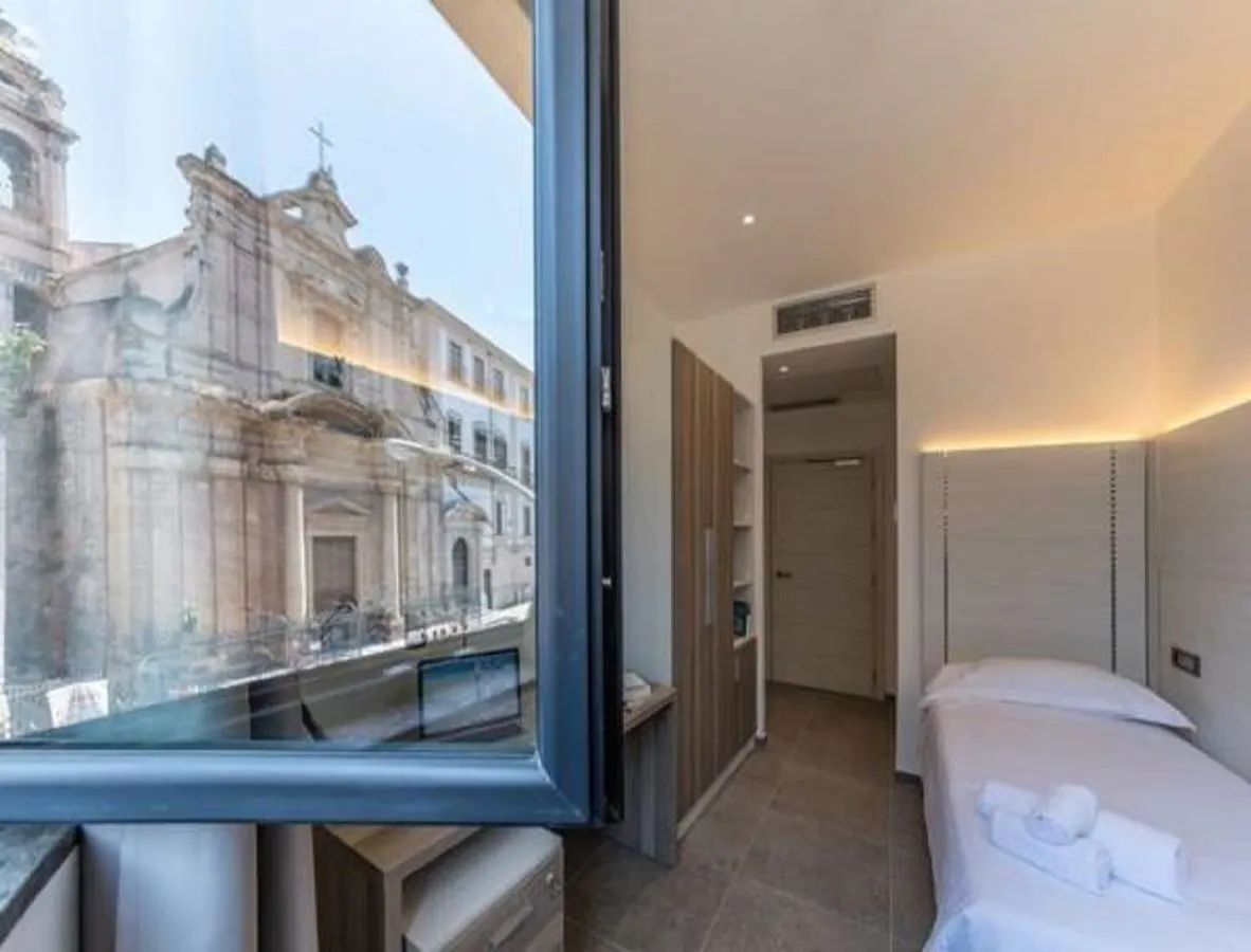 Camplus Palermo Normanni - Casa Per Ferie 3*,